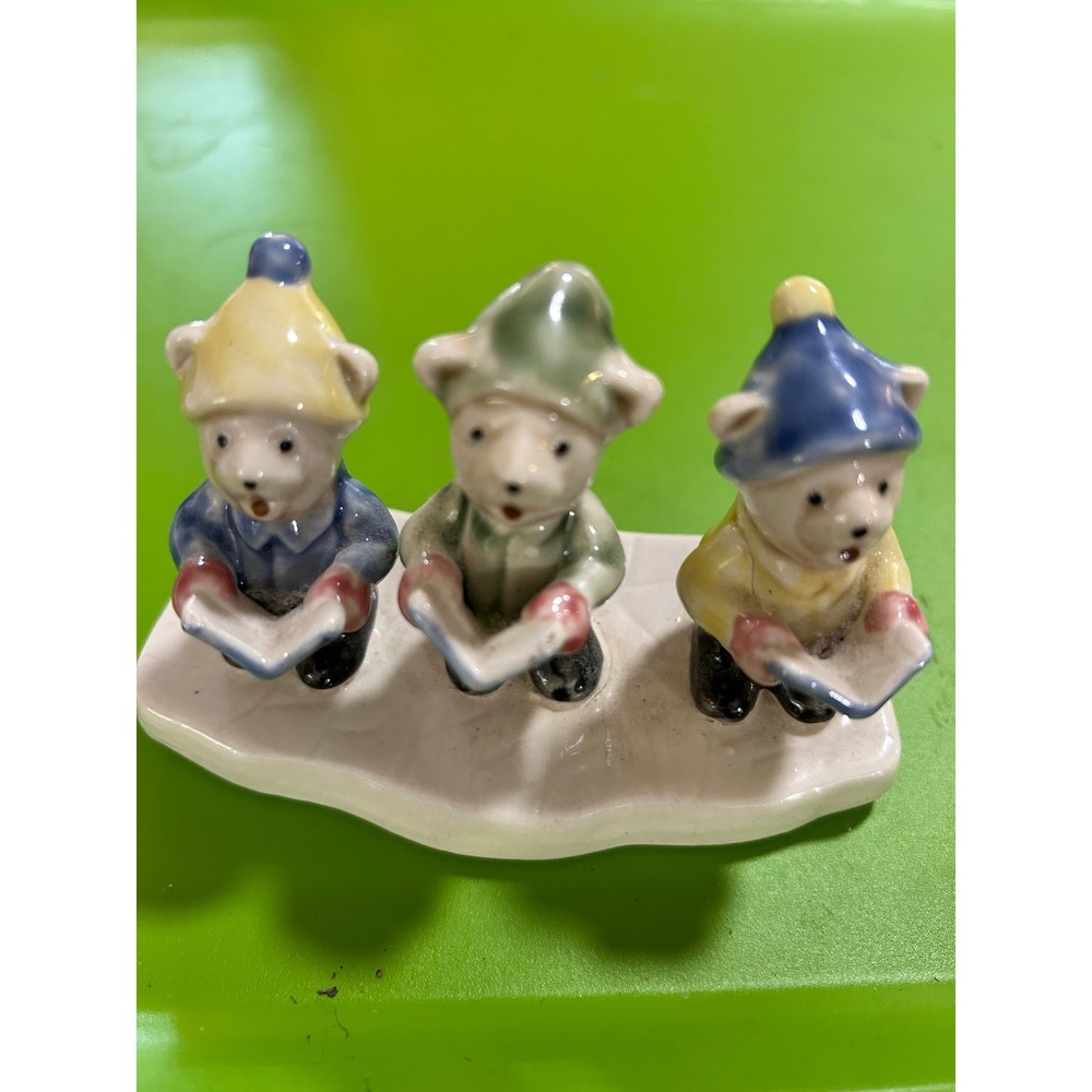 Vintage Ceramic Christmas Caroling Bears Figurine Winter Holiday Decor Trio